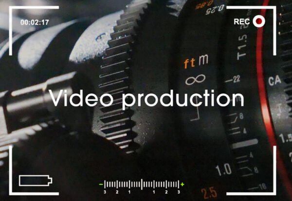 Business-video-production-lens-gear900